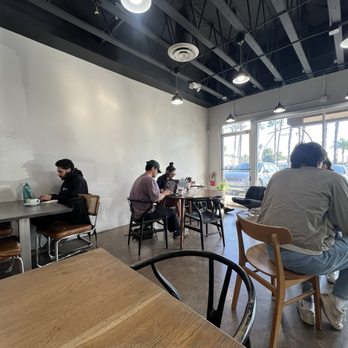 Holos Coffee - Seating area - Coffee & Tea Near Me - Artesia, California
