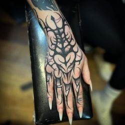 Dame of the West Tattoo - Blackwork on Hands