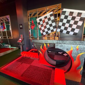 Holey Moley - Racing loop hole - Mini Golf Near Me - Irvine, California