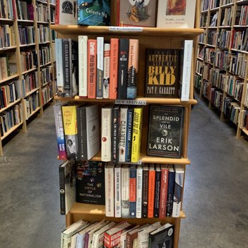 Daedalus Books - Bookstores Near Me - Portland, Oregon