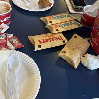 Jollibee - Chicken Shop Near Me - Alameda, California