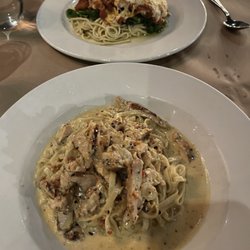 Queen's Pasta Café - Linguini con pollo