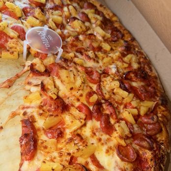 Stallionz Pizza - Pineapple and pepperoni pizza - Pizza Near Me - Roseville, California Stallionz Pizza - Pineapple and pepperoni pizza - Pizza Near Me - Roseville, California
