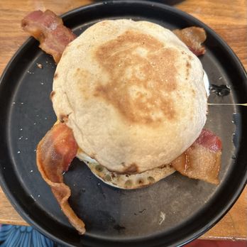 Mesler Kitchen Bar Lounge - Breakfast sandwich on English muffin - New American Near Me - Chicago, Illinois Mesler Kitchen Bar Lounge - Breakfast sandwich on English muffin - New American Near Me - Chicago, Illinois