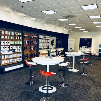 AT&T Store - Mobile Phones Near Me - Bakersfield, California