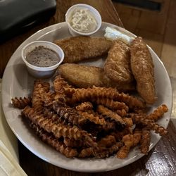 White Pines Lodge - Fish Fry entree w/sweet potato fries & sweet potato sauce