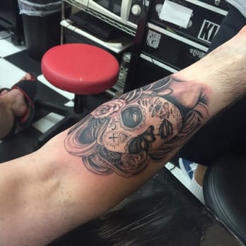 Side Show Tattoo & Piercing - Día de los muertos forearm tattoo - Tattoo Near Me - Los Angeles, California