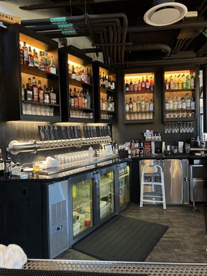 Kan-Kan Cinema & Bar by null