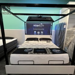 Wallaroo's Furniture & Mattresses - This "smart mattress" was insane!