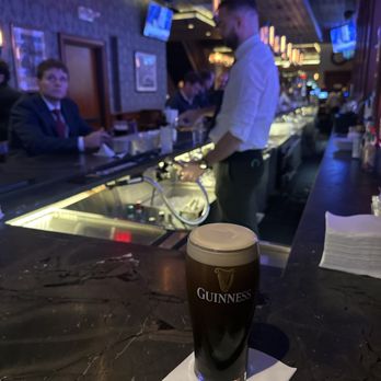 Sonny's Pub - Guinness draft beer - American Near Me - New York, New York