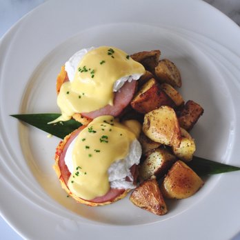 SixtyTwo MarcKet - Eggs Benedict with Lilikoi Hollandaise - New American Near Me - Wailuku, Hawaii SixtyTwo MarcKet - Eggs Benedict with Lilikoi Hollandaise - New American Near Me - Wailuku, Hawaii