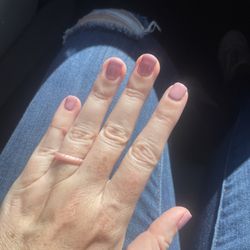 C T Nails - Manicure with gel