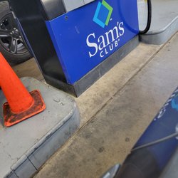 Sam’s Club Fueling Station