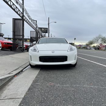 Car Lux - 2015 Nissan 370Z - Car Dealers Near Me - Lennox, California Car Lux - 2015 Nissan 370Z - Car Dealers Near Me - Lennox, California