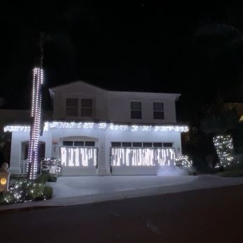 Dr Tech Christmas Light Show - White lights - Holiday Decorations Near Me - Trabuco Canyon, California Dr Tech Christmas Light Show - White lights - Holiday Decorations Near Me - Trabuco Canyon, California