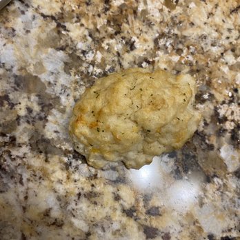 Red Lobster - Biscuits - American Near Me - Saint Matthews, Kentucky