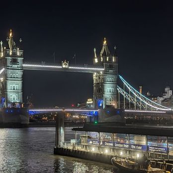 Tower Bridge - Landmarks & Historical Buildings Near Me - London, XGL Tower Bridge - Landmarks & Historical Buildings Near Me - London, XGL