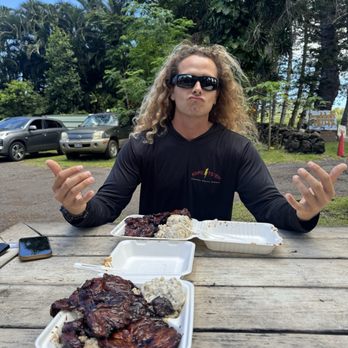 Braddah Hutts BBQ Grill - bbq chicken - Barbeque Near Me - Hana, Hawaii