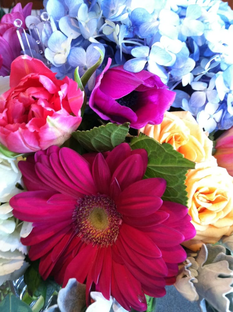 A SPECIAL OCCASION Updated August 2024 96 Green St, Danvers, Massachusetts Florists