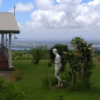 Lavaloha - House shop with a view - Chocolatiers & Shops Near Me - Hilo, Hawaii