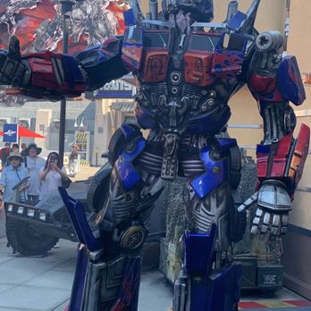 Universal Studios Hollywood - Transformer characters were sooo rad! We esp love Megatron, he was hilarious - Amusement Parks Near Me - Universal City, California Universal Studios Hollywood - Transformer characters were sooo rad! We esp love Megatron, he was hilarious - Amusement Parks Near Me - Universal City, California