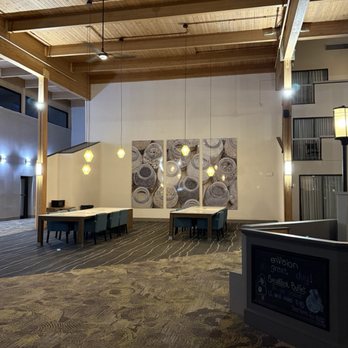 EnVision Hotel - Foxborough - Atrium - Hotels Near Me - Mansfield, Massachusetts EnVision Hotel - Foxborough - Atrium - Hotels Near Me - Mansfield, Massachusetts