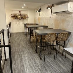 Faire Market & Cafe - Inside