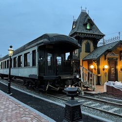 The Ironstone - A gaze into the past of the rails in the backyard of the establishment.