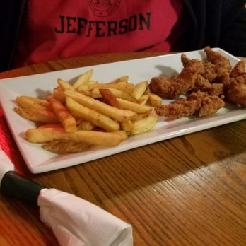 Quaker Steak & Lube - Chicken strips - Steakhouses Near Me - Triadelphia, West Virginia Quaker Steak & Lube - Chicken strips - Steakhouses Near Me - Triadelphia, West Virginia