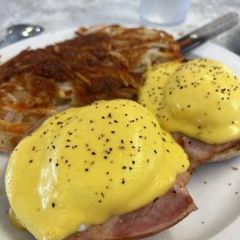 Galley Cafe - Eggs Benedict & Hashbrowns - Breakfast & Brunch Near Me - Newport Beach, California Galley Cafe - Eggs Benedict & Hashbrowns - Breakfast & Brunch Near Me - Newport Beach, California