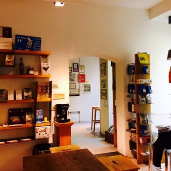 Ino - Interior - Sandwiches Near Me - Florence, FI