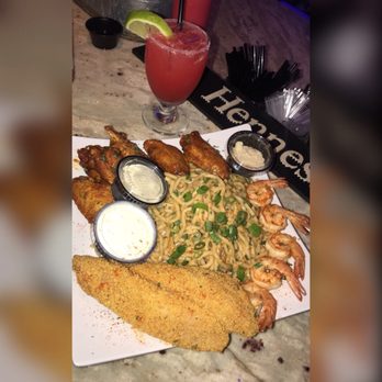 938 Crawfish - The players plate with a patron strawberry margarita - Seafood Near Me - Albany, California