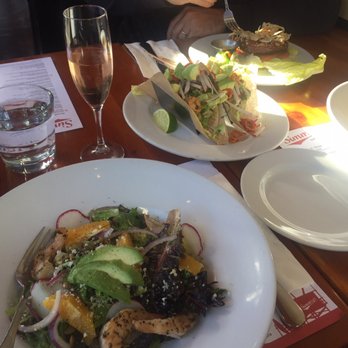 Simmzy's - Worst fish tacos ever - American Near Me - Manhattan Beach, California