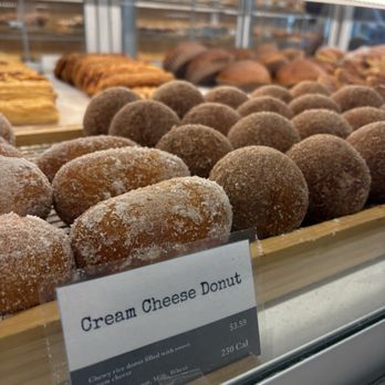 Paris Baguette - Donuts - Bakeries Near Me - Las Vegas, Nevada