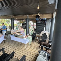 Avenue Pub - Orange Beach - Downstairs patio