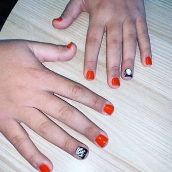Lush Nails - Gel powder manicure with nail design - Nail Salons Near Me - Hartsdale, New York Lush Nails - Gel powder manicure with nail design - Nail Salons Near Me - Hartsdale, New York