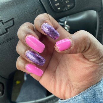 Elite Nails - After one week for 60 dollars ahhhh no would never come back to this nasty place again - Nail Salons Near Me - Roseville, Minnesota