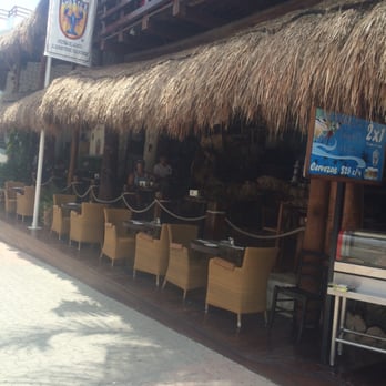 Blue Lobster - Slow Wednesday afternoon in Playa - Seafood Near Me - Playa del Carmen, ROO Blue Lobster - Slow Wednesday afternoon in Playa - Seafood Near Me - Playa del Carmen, ROO