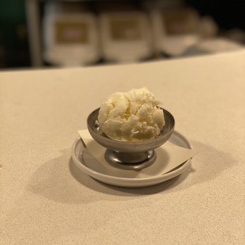 Tesoro - Fior Di Latte ice cream - Italian Near Me - Carrboro, North Carolina Tesoro - Fior Di Latte ice cream - Italian Near Me - Carrboro, North Carolina