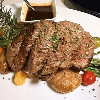 Bali Oceanfront - Roasted 18 oz. Chateaubriand for Two - Seafood Near Me - Honolulu, Hawaii