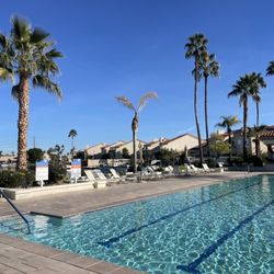 Val Vista Lakes Clubhouse - Pool