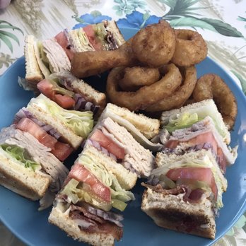 Hula's - The best onion rings ever! - American Near Me - Escalon, California