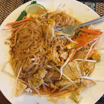 Thai Kitchen - Pad Thai with Chicken - Thai Near Me - Lakewood, Ohio
