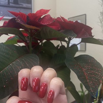 Happy Feet Nails - shiny red shellac hybrid gel for Christmas - Nail Salons Near Me - Kent, Washington