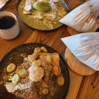 Pradera Brunch - Banana Foster French Toast - Breakfast & Brunch Near Me - Costa Mesa, California Pradera Brunch - Banana Foster French Toast - Breakfast & Brunch Near Me - Costa Mesa, California