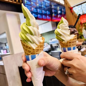 Nana's Green Tea - Matcha Vanilla Swirl - Coffee & Tea Near Me - Honolulu, Hawaii Nana's Green Tea - Matcha Vanilla Swirl - Coffee & Tea Near Me - Honolulu, Hawaii
