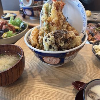 Tendon Kohaku - signature tendon - Japanese Near Me - Bellevue, Washington Tendon Kohaku - signature tendon - Japanese Near Me - Bellevue, Washington