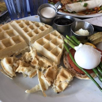 John's Place - Catch 22 with the vegetarian Benedict no hollandaise sauce. Both cream cheese and spicy syrup. - Breakfast & Brunch Near Me - Victoria, British Columbia