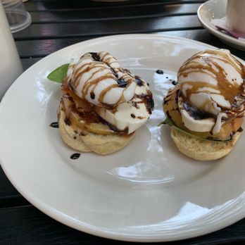 Crescent Cafe - Caprese Benedict - Coffee & Tea Near Me - McMinnville, Oregon