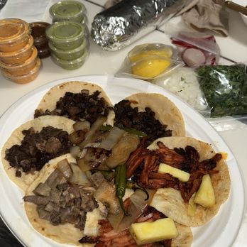Tacos panchito - Mr thiccums rates   suadero taco 8/10 cabeza con el vapor 9.5/10 lengua con el vapor 6/10 carne asada 6/10 al pastor 8.5/10 - Tacos Near Me - San Jose, California